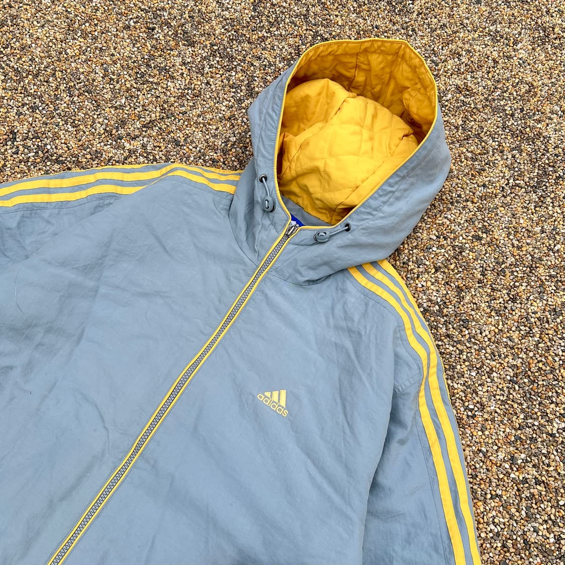 아디다스 올드스쿨 그레이 후드 패딩 상품이미지2