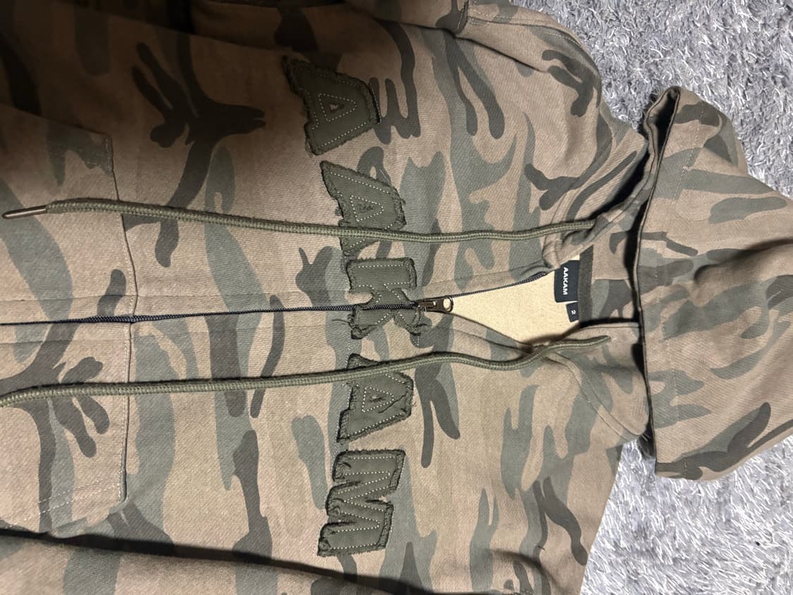 아캄 카모 후드집업  contrast logo hoodie 상품이미지3