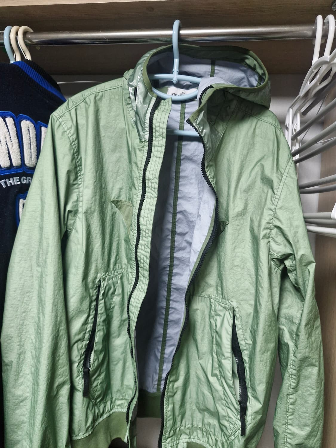 스톤아일랜드 멤브라나 세이지그린 상품이미지1