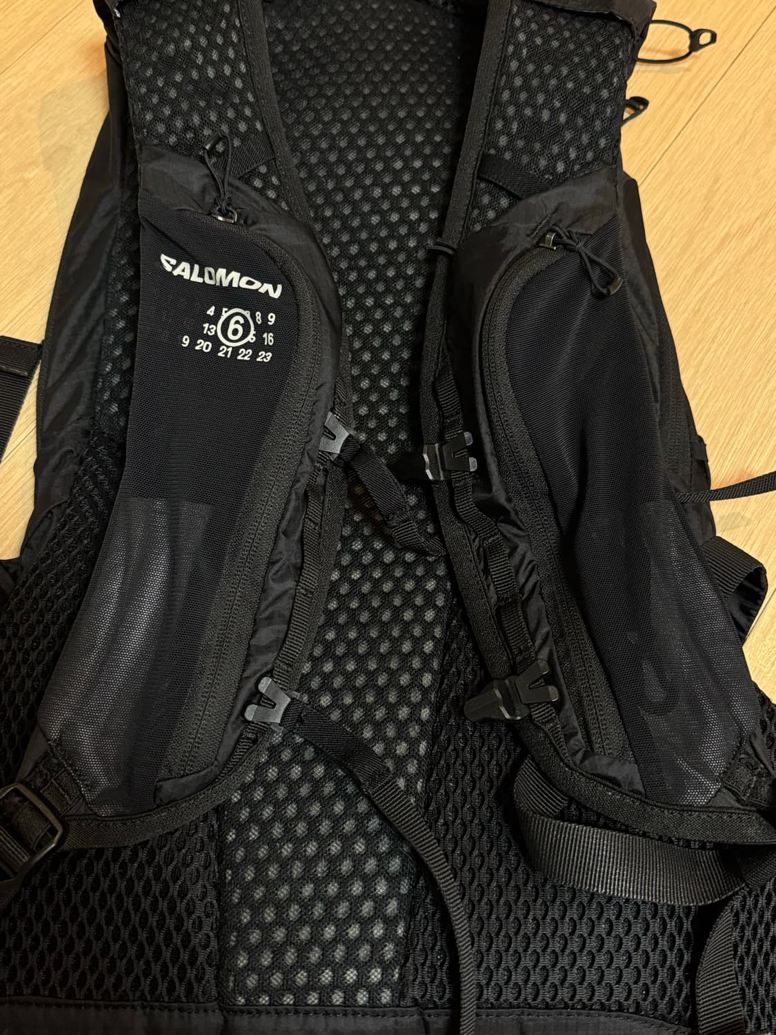 살로몬 x MM6 메종마르지엘라 XT-15 백팩 상품이미지7