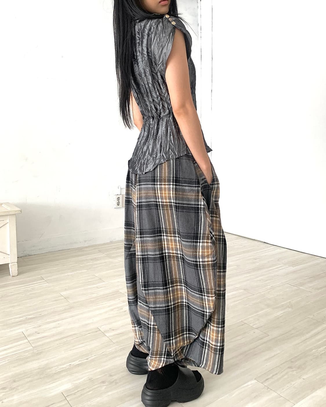 Dark Silver Button Point Pleated Shirt 상품이미지7