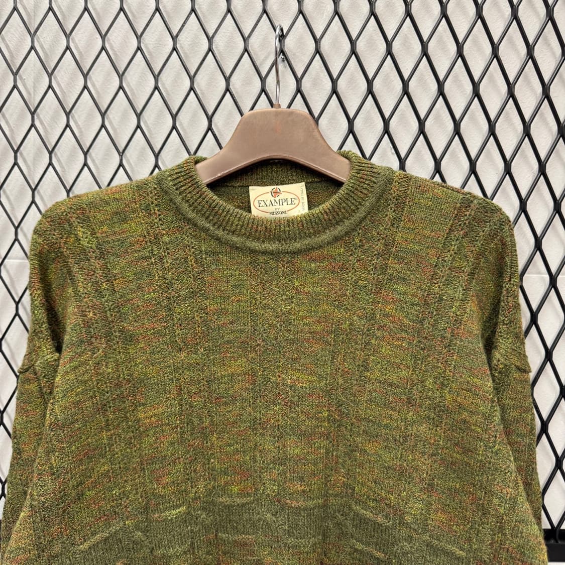 미쏘니 이그잼플 니트 배색 스트라이프 패턴 울 스웨터 카키 상품이미지3