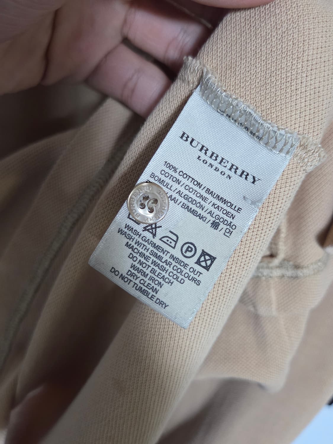 [버버리] 기사 로고 슬림핏 긴팔 카라 티셔츠 | 00212 상품이미지4