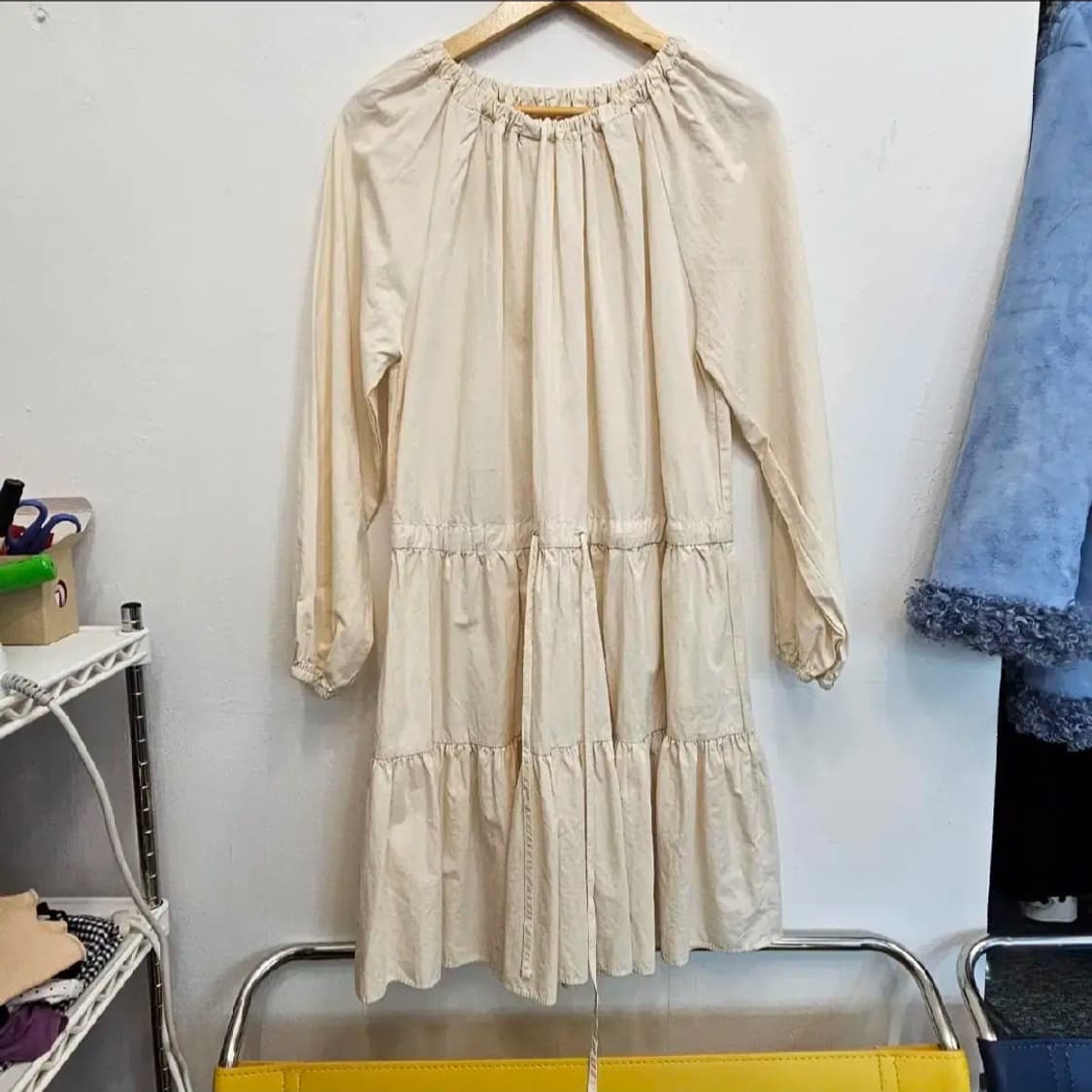 오프 원피스 연베이지 상품이미지1