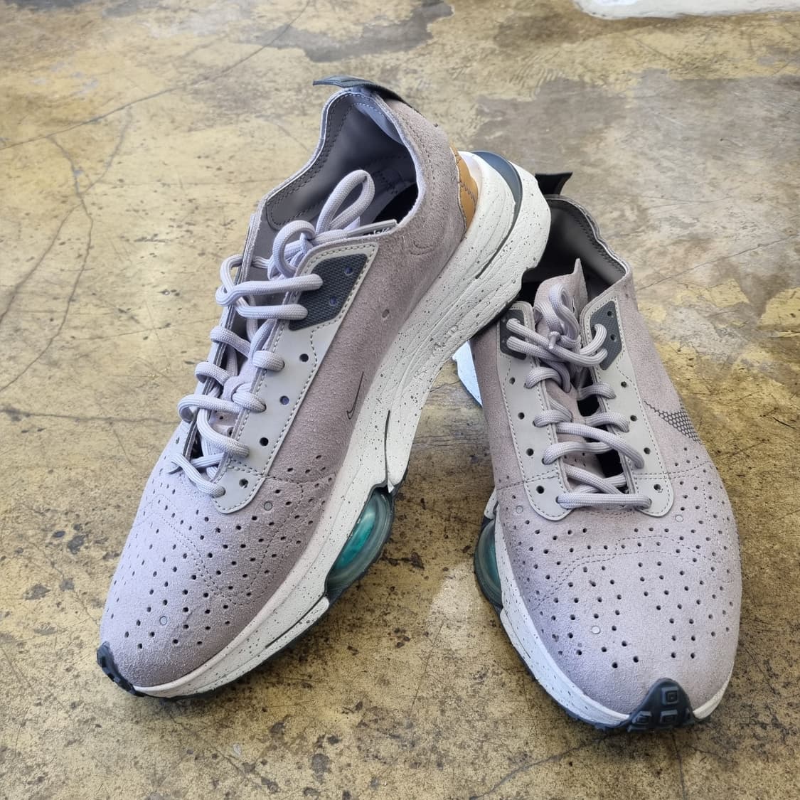 나이키 줌 타입 에어 컬리지 그레이(285) 상품이미지1