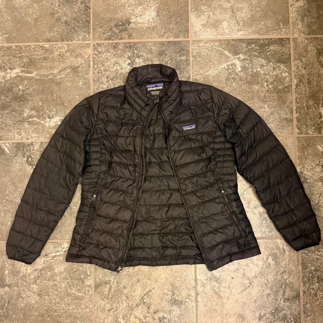 파타고니아 경량패딩 브라운 상품이미지2
