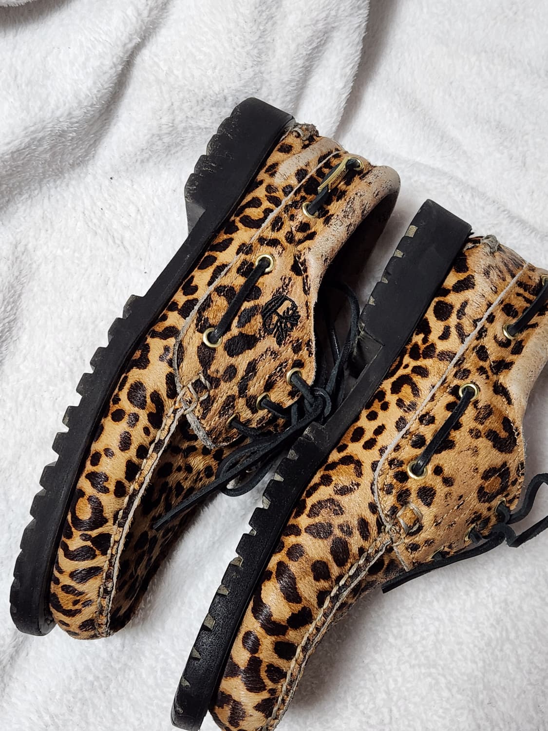 팀버랜드 x 슈프림 레오파드 송치 3아이 보트슈즈 상품이미지2