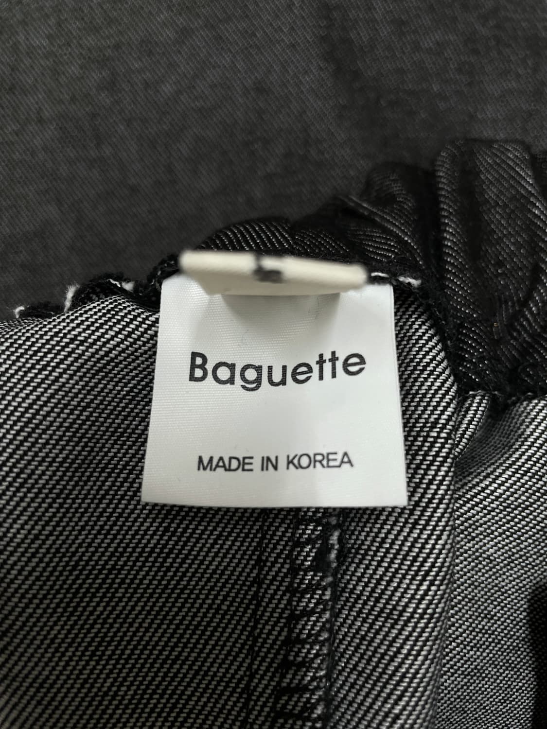 바게트(Baguette) 절개 디테일 데님 롱 스커트 블랙 상품이미지3