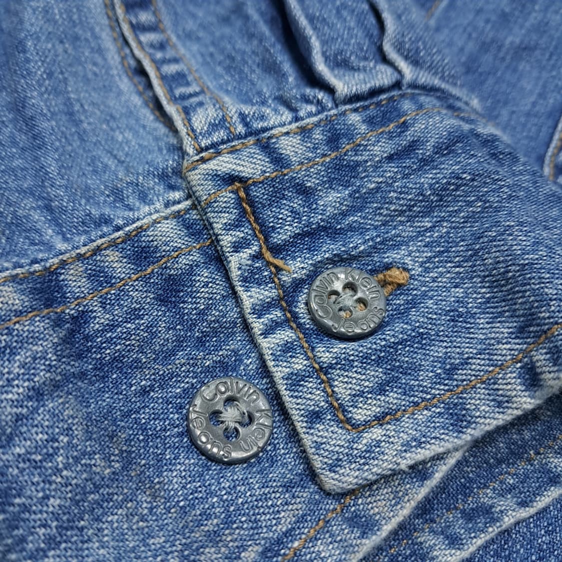 CL394 L 캘빈클라인 90s 홍콩판 코튼 미디엄블루 데님셔츠 남방 상품이미지5