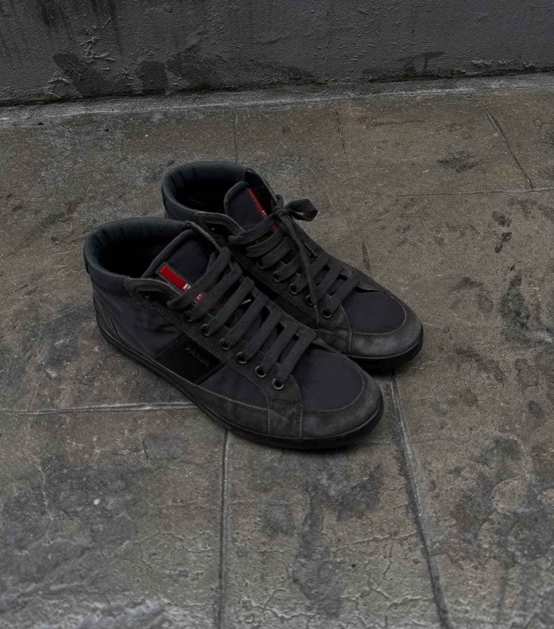 프라다 스포츠 스웨이드 나일론 하이탑 스니커즈 상품이미지1