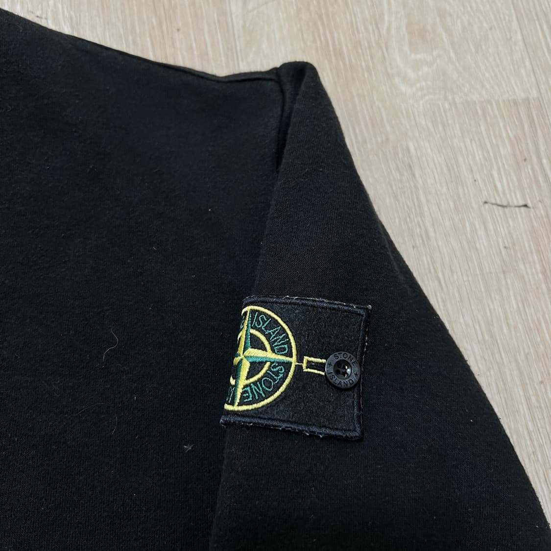 스톤아일랜드 빅로고 와펜 맨투맨 50  상품이미지4