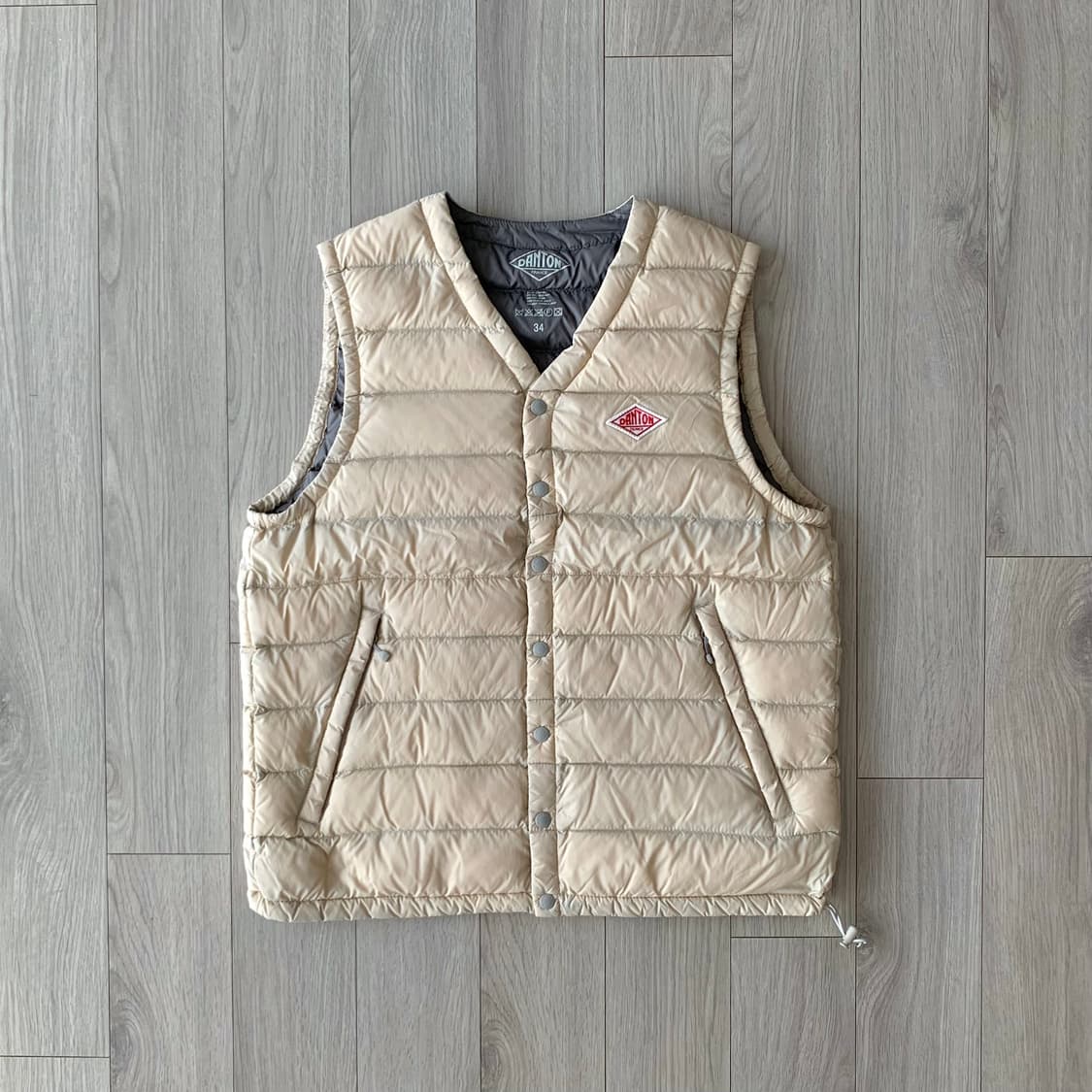 단톤 여성 라이트 옐로우 경량 다운 베스트 34 상품이미지1