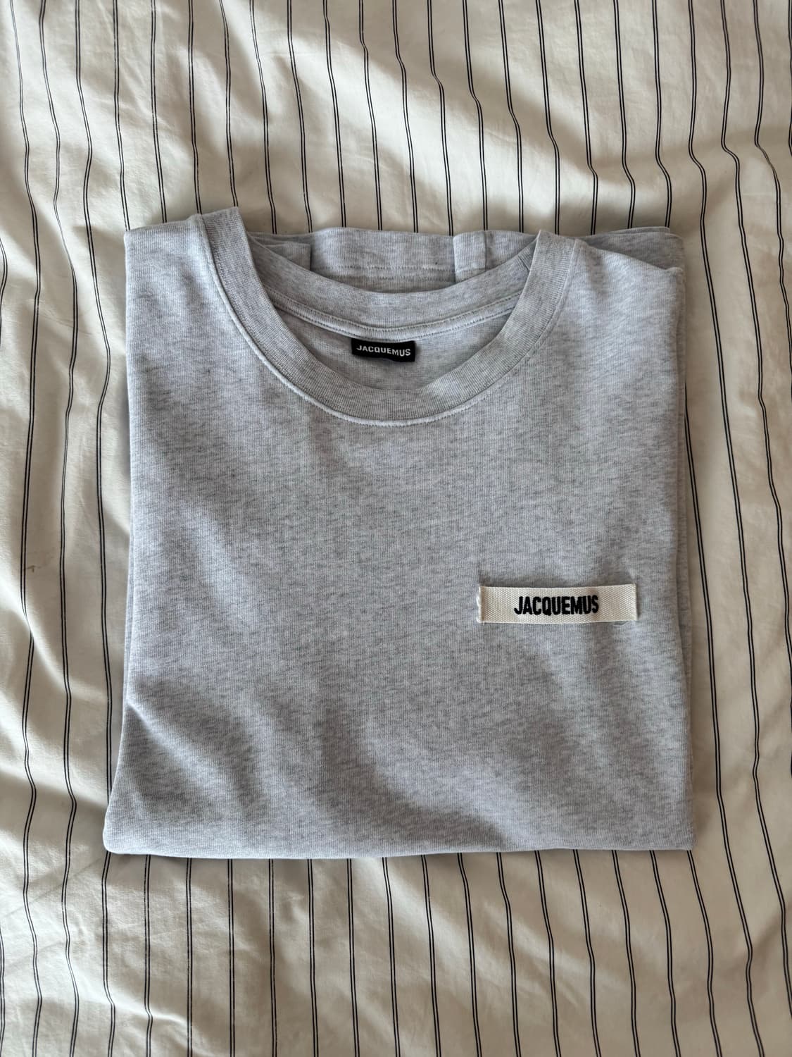 자크뮈스 Le T-Shirt Gros Grain멜란지 XL 반팔티셔츠 상품이미지8