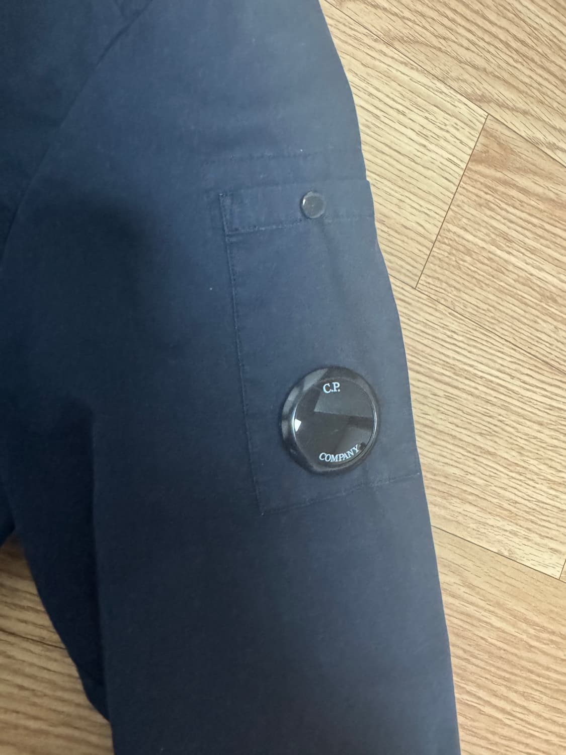 cp컴퍼니 셔츠 상품이미지2