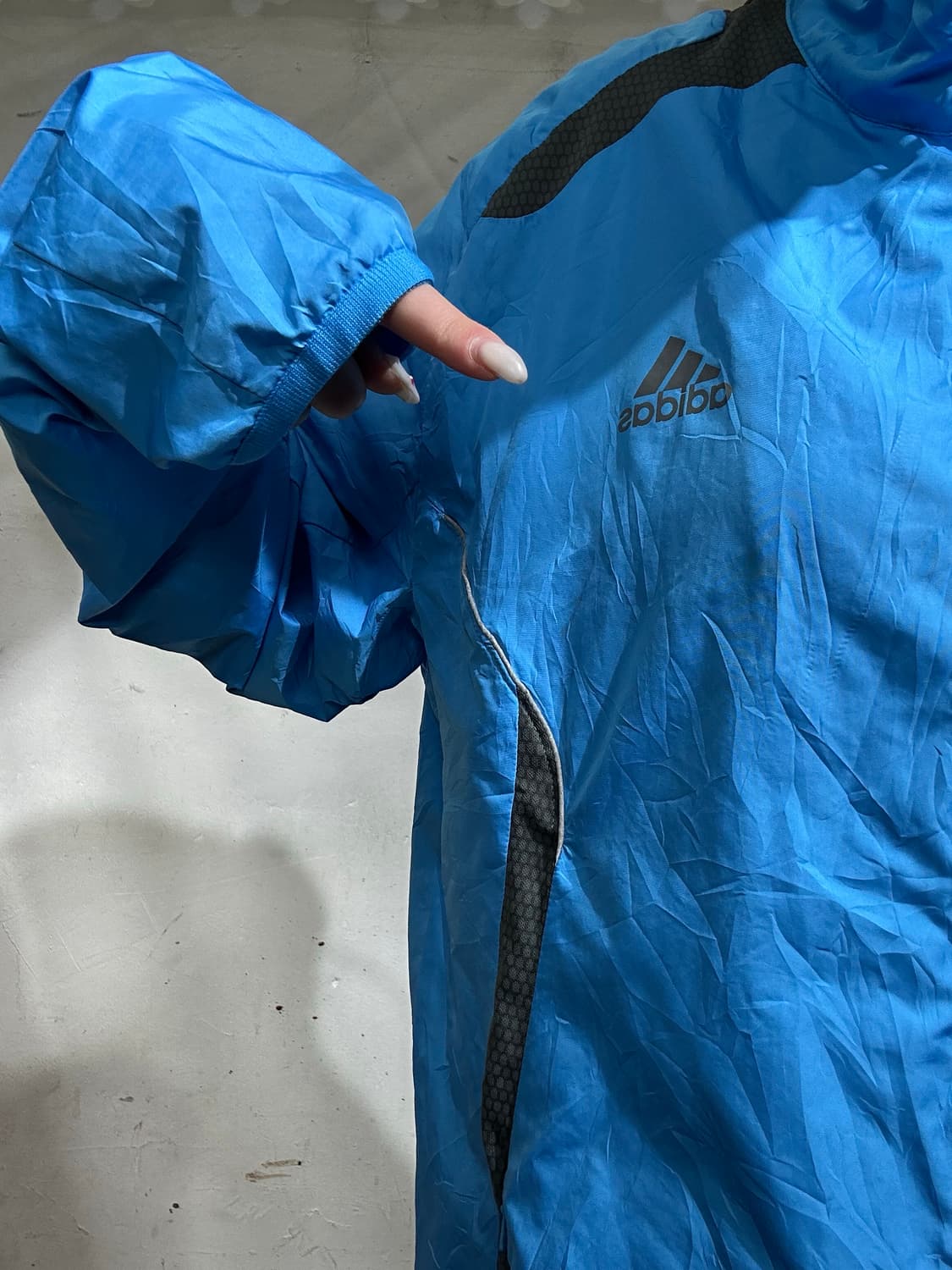 아디다스 블루 오버핏 블랙 로고 올드스쿨 바람막이 자켓 XL 상품이미지4