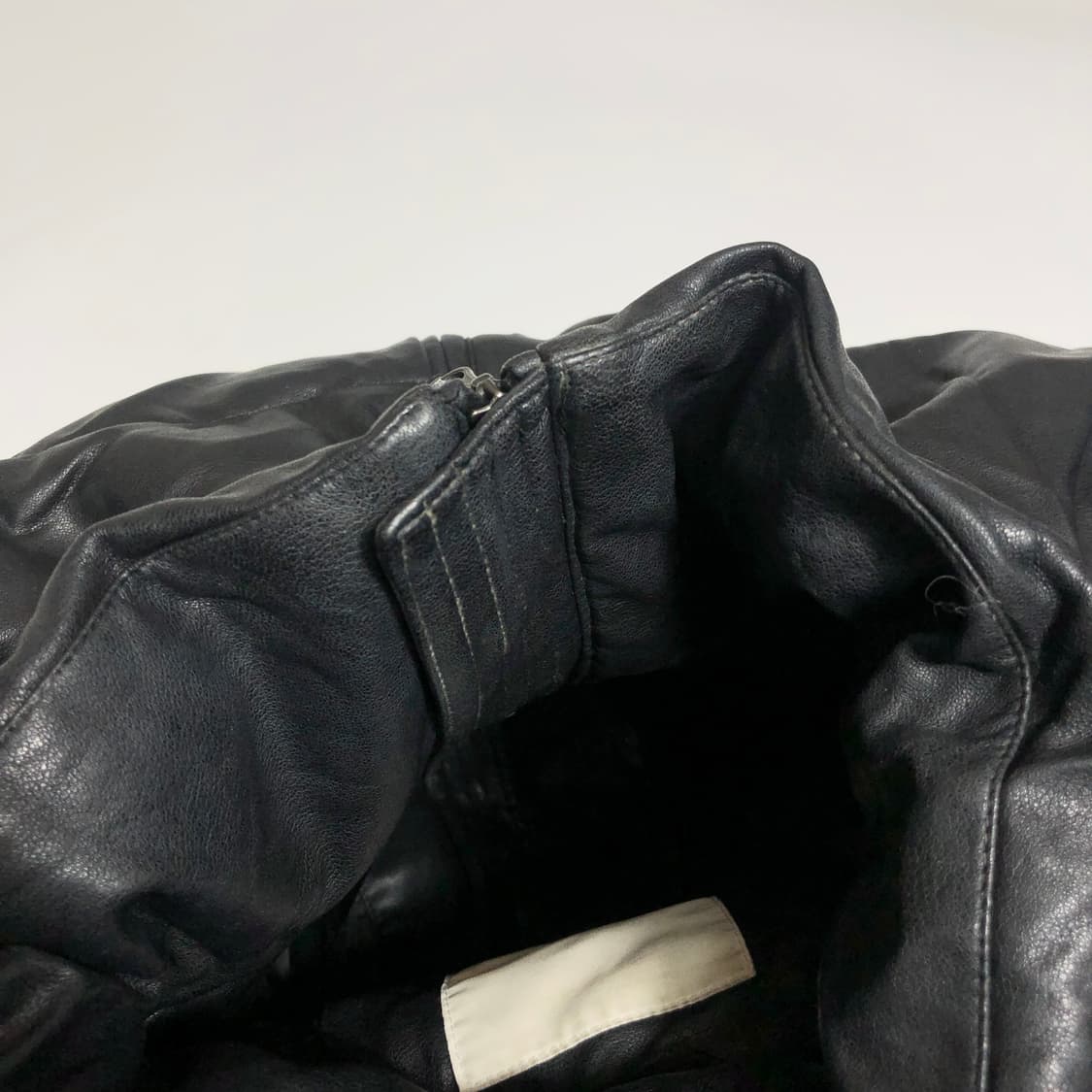 세컨드모노 레더 숏패딩 m 상품이미지10