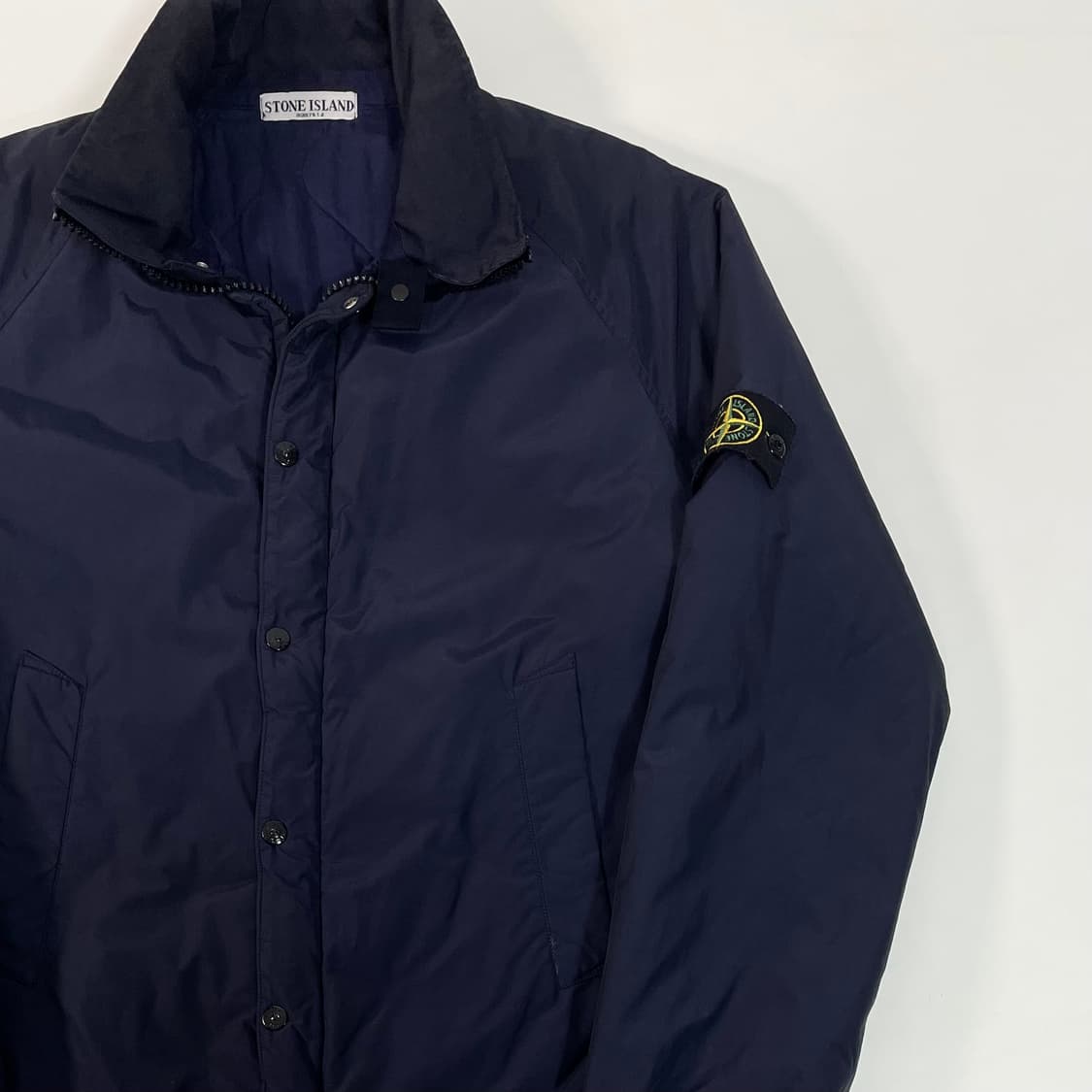 스톤아일랜드 네이비 나일론 바람막이 점퍼 (on.64)    상품이미지2