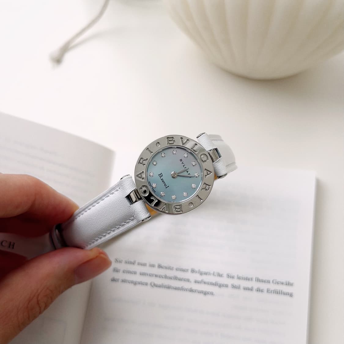 불가리 비제로원 블루 쉘 다이아 시계 상품이미지4