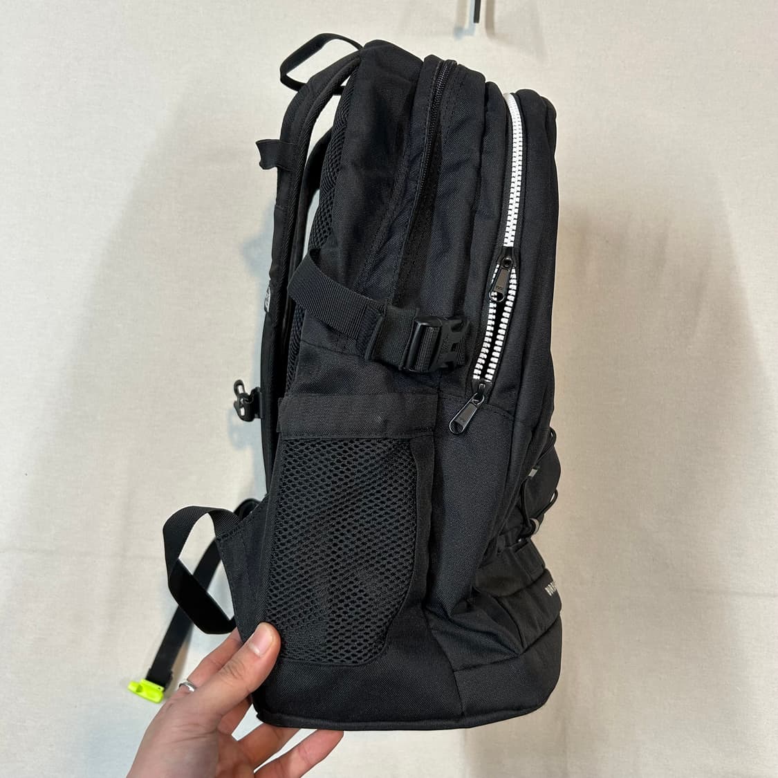 노스페이스 백팩 보레알리스 플러스 블랙 21L 상품이미지6