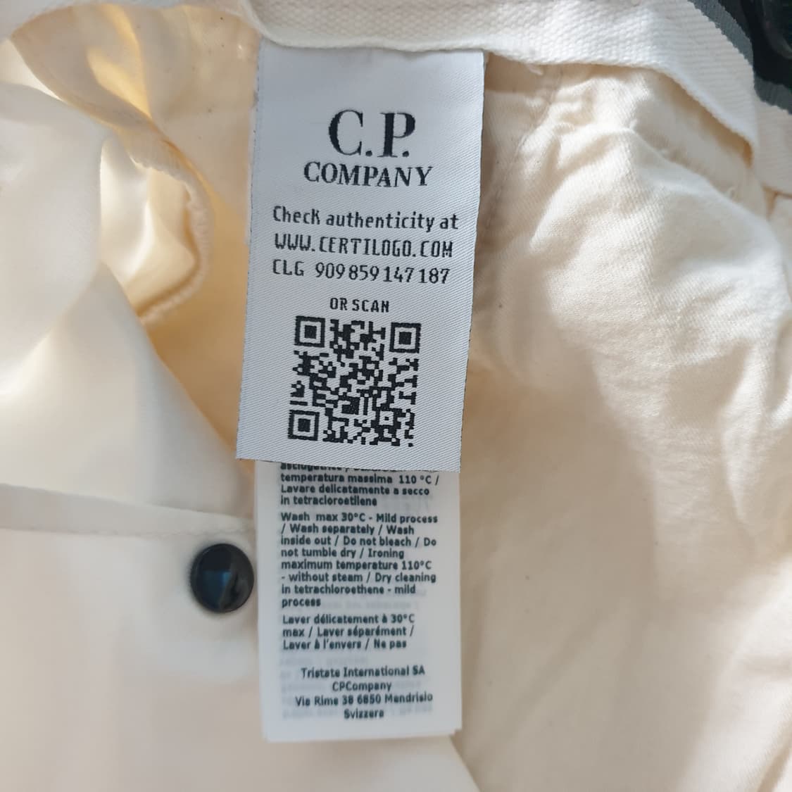 [무료배송] CP COMPANY 반바지 상품이미지4