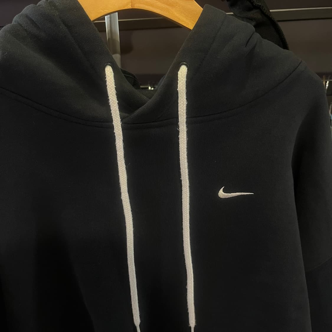 나이키 NRG 스우시 블랙 후드티  상품이미지2