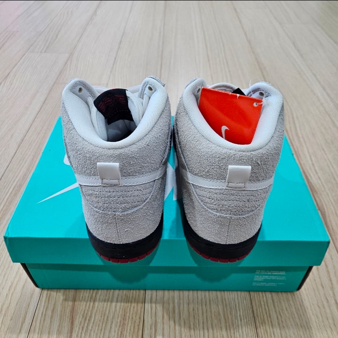 정품 새제품 한정판 나이키 SB 울프 인 쉽스 클로딩 265 상품이미지3