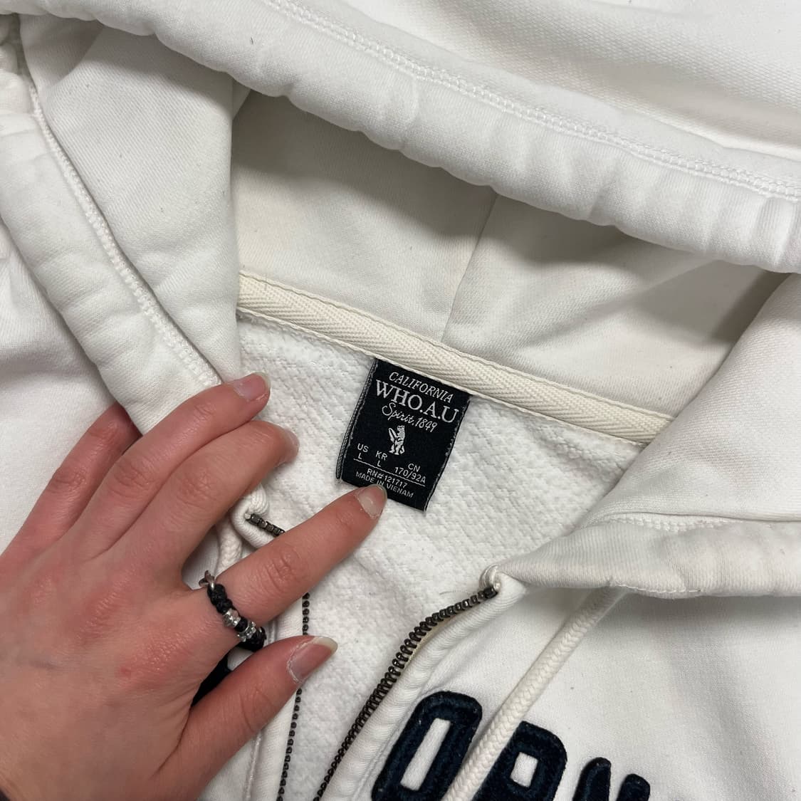 Who A U white zip-up hoodie 상품이미지6