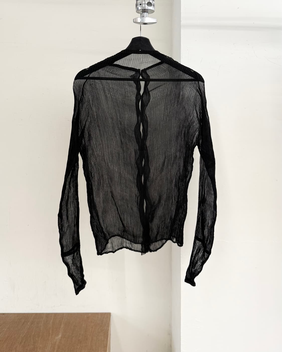 이세이 미야케 블랙 시스루 플리츠 가디건 상품이미지6