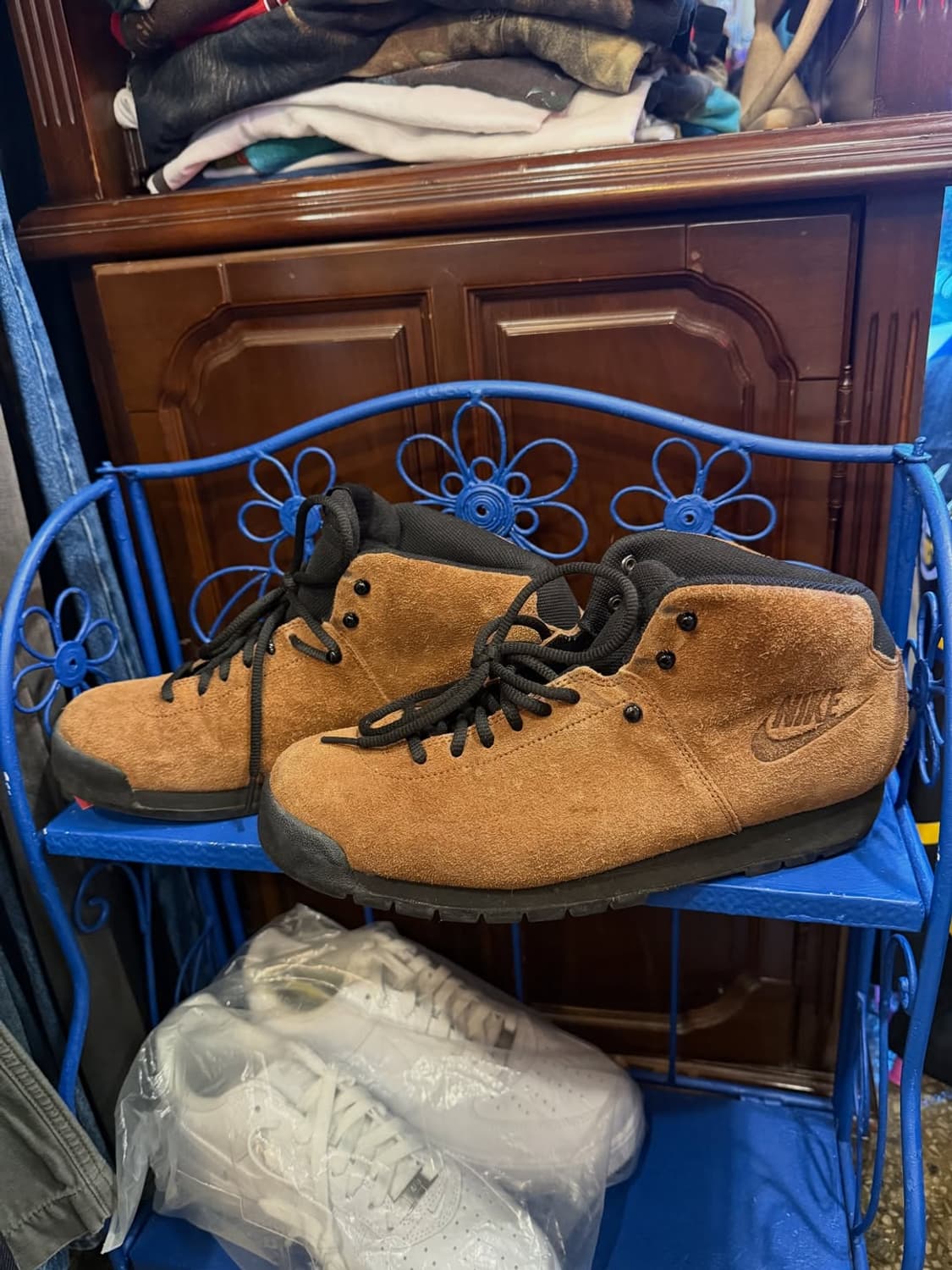 나이키 ACG Air Magma 브라운 스웨이드(280) 상품이미지1