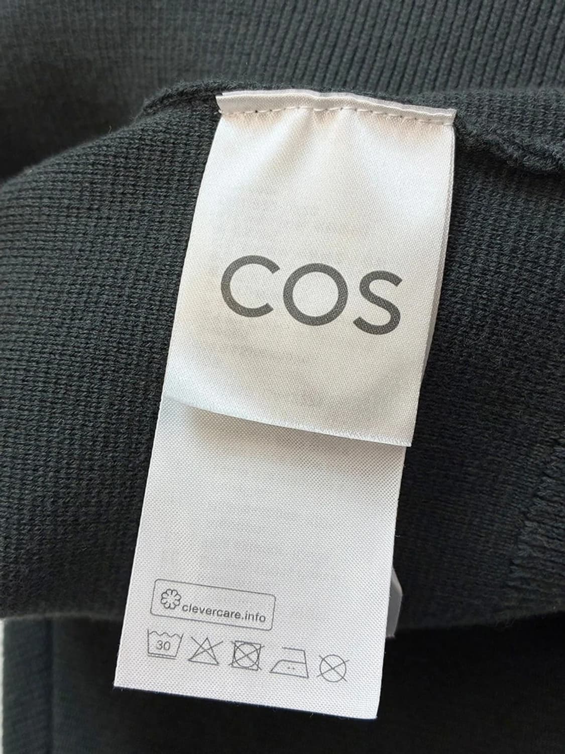 코스 COS 미니멀 니트 폴로 롱 슬리브 PN5196 상품이미지7