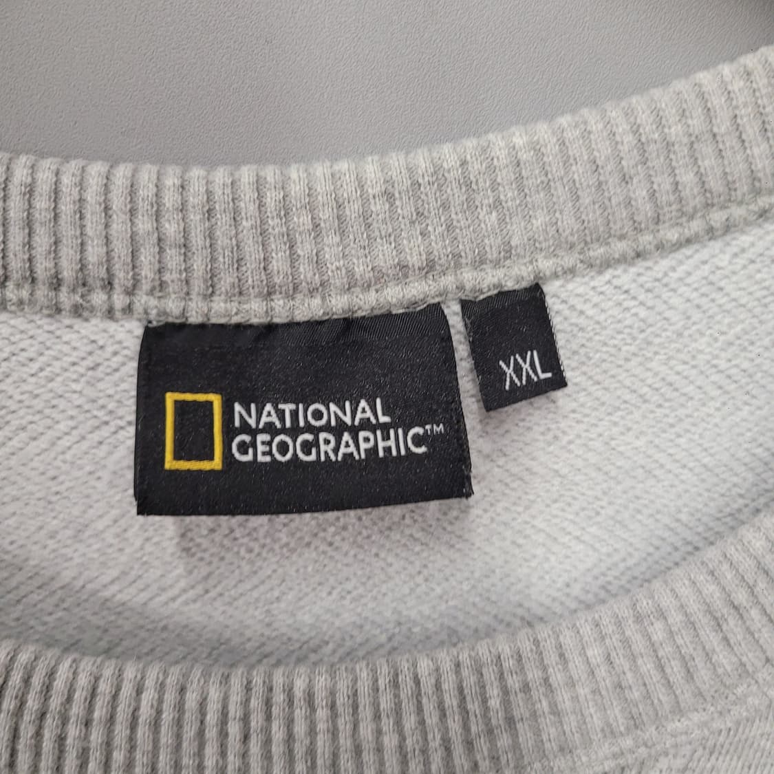 내셔널지오그래픽 맨투맨 그레이 상품이미지4