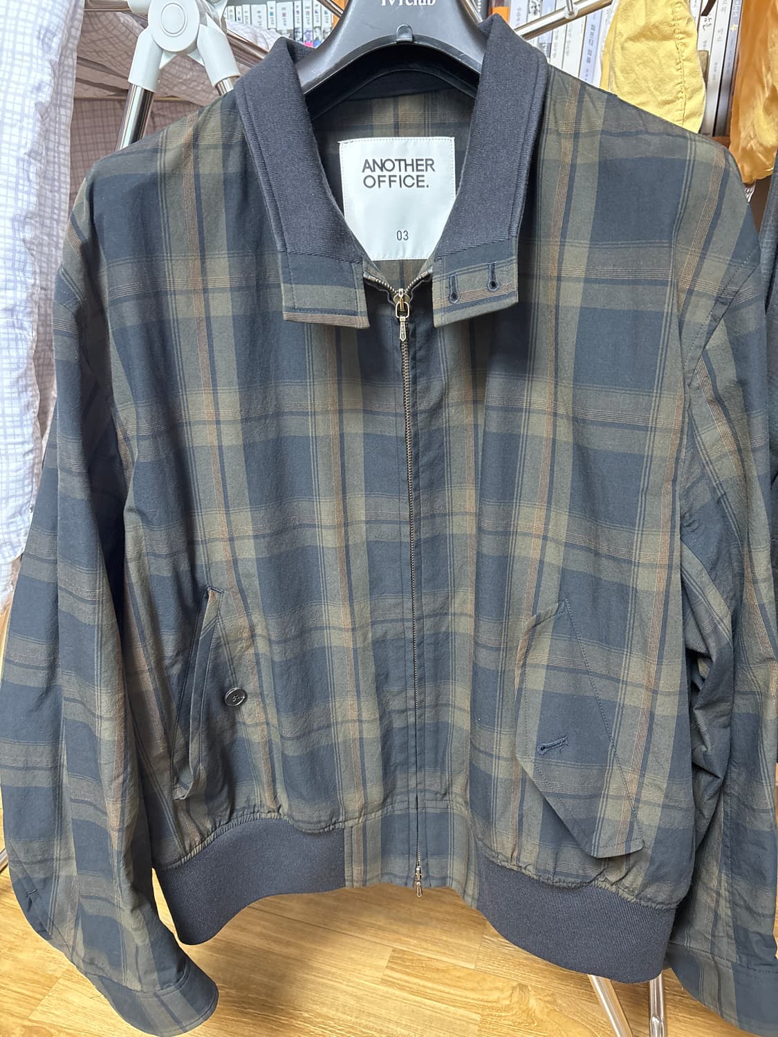 어나더오피스 체크 해링턴 3사이즈 (블랙 올리브) 상품이미지1