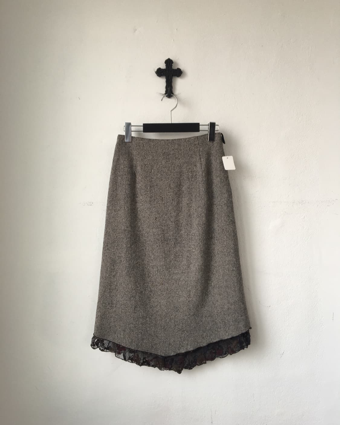 Lace trimming skirt 상품이미지1