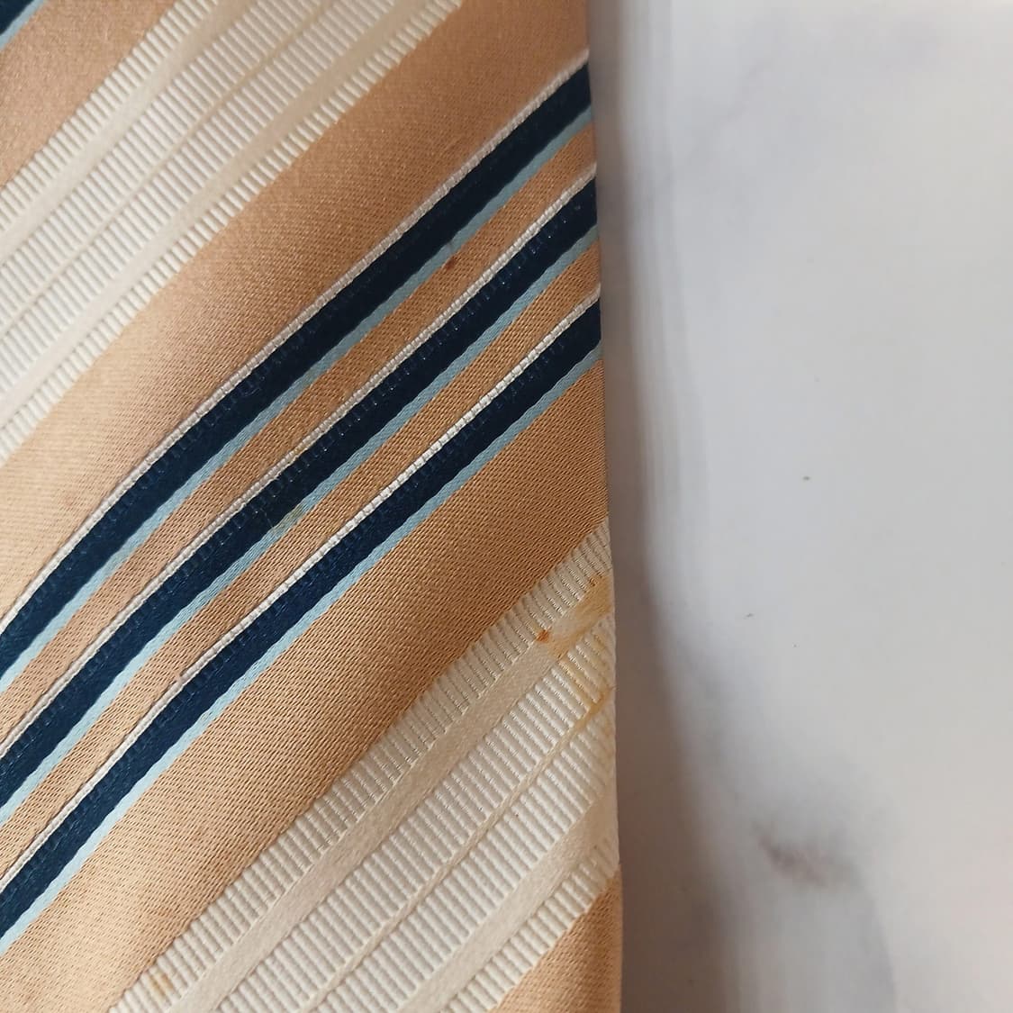 제냐 실크 베이지 스트라이프 넥타이 9.2cm A등급 A19111
 상품이미지2