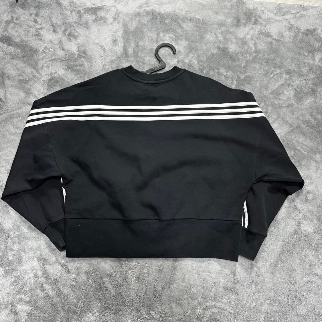 아디다스 맨투맨 상품이미지2