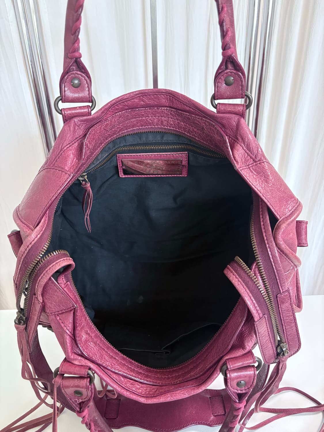 발렌시아가 시티 모터백 미디움 버건디 상품이미지8