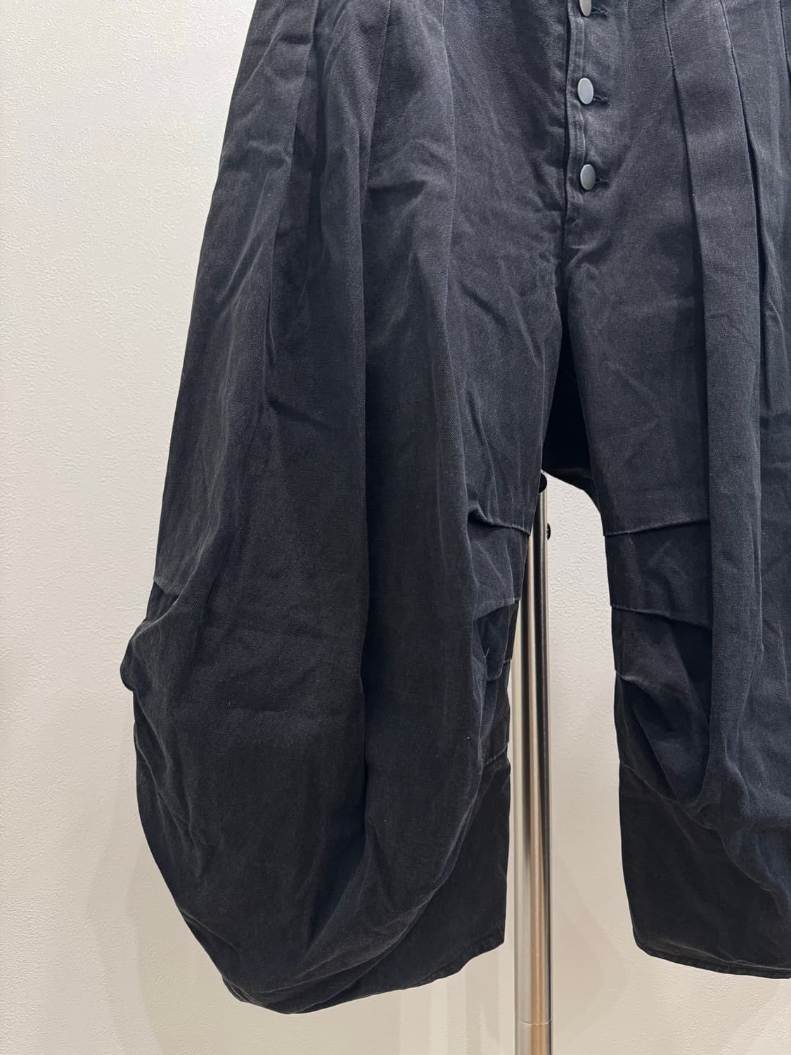 크리스토퍼 네메스 워시드 개버딘 입체 코튼 트라우저 상품이미지3