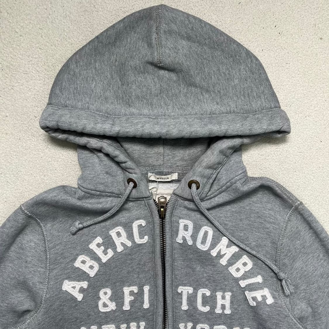 ABERCROMBIE & FITCH 로고 후드집업 그레이 L 상품이미지2