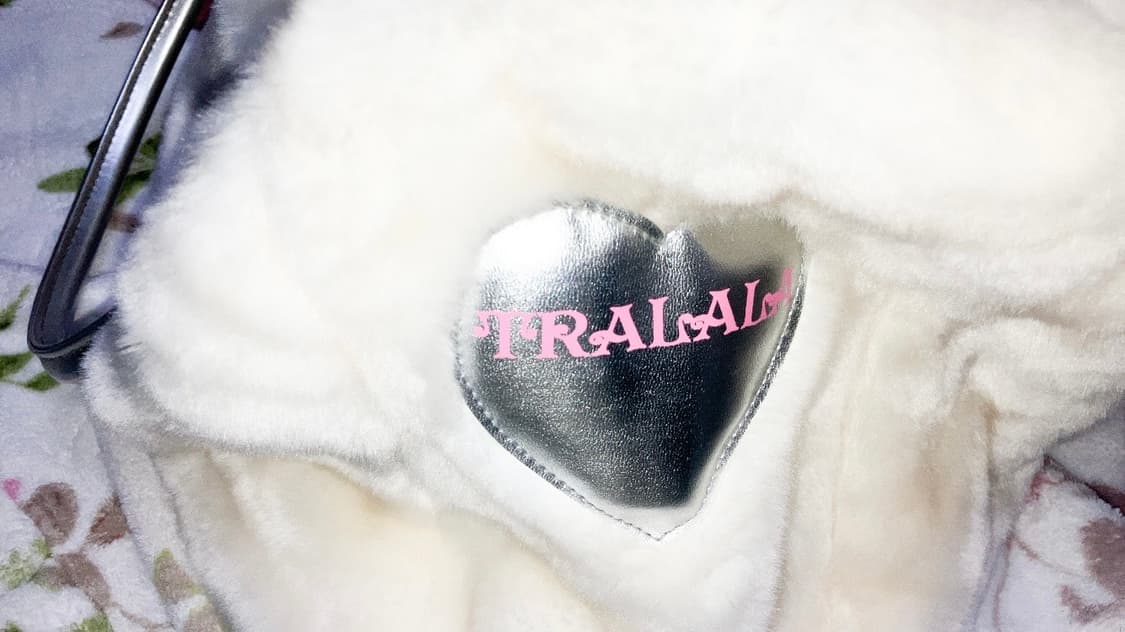 트랄라라 화이트 퍼 숄더백 상품이미지3