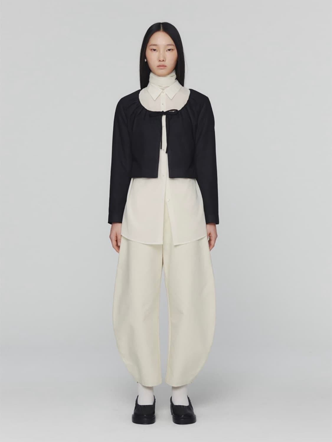 Amomento Women Curved Leg Pants 상품이미지4