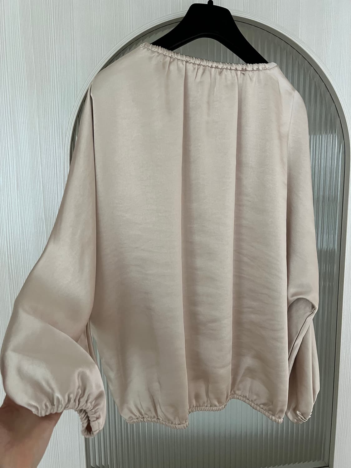 고퀄 - 새틴 블라우스 상품이미지5