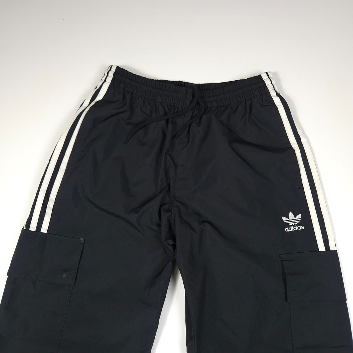 아디다스 파이어버드 카고 우븐팬츠  상품이미지2