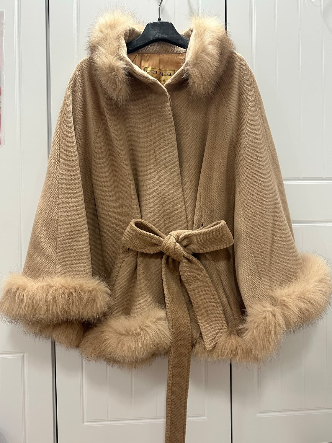 대장템 세실맥비 퍼 케이프 코트 라떼갸루 망토 밤비 오네갸루 갸루 와투케 상품이미지2