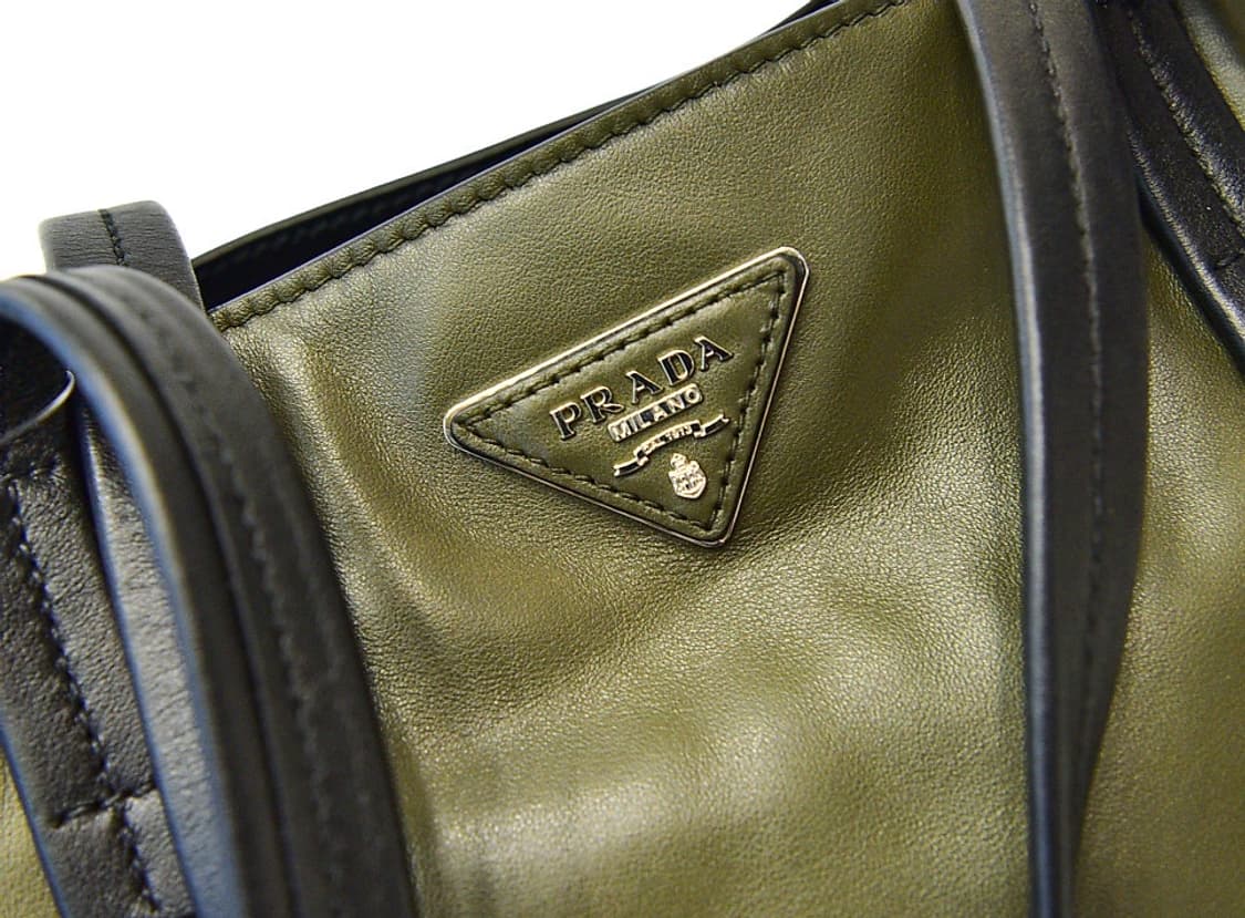 프라다 비콜로 소프트 카프 숄더백(정품) 상품이미지6