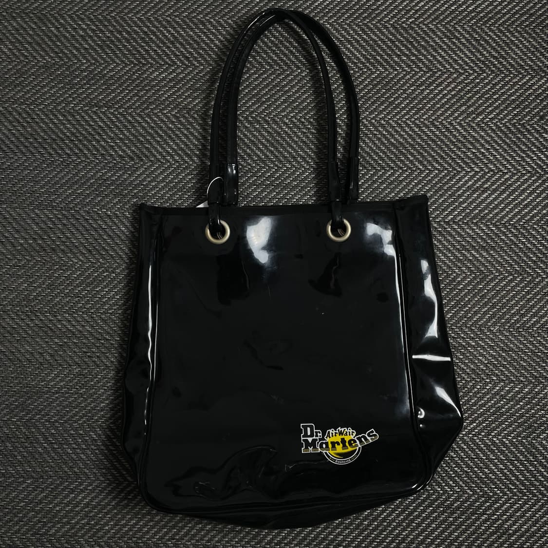 닥터마틴 코팅 글로시 토트백 블랙o 3969 상품이미지1