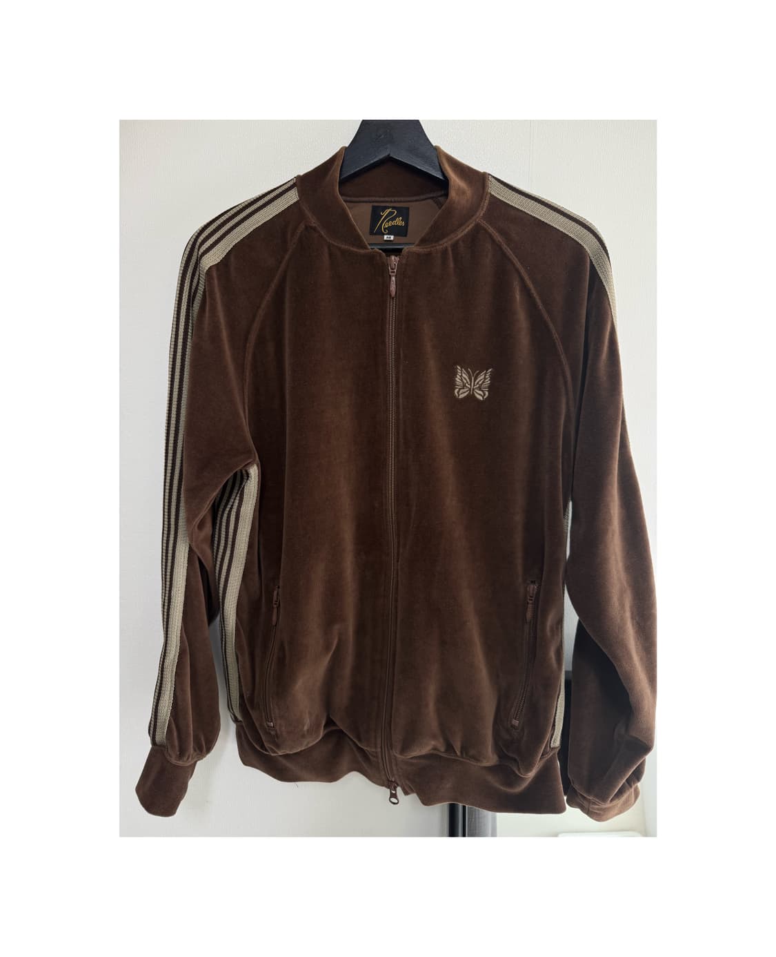 니들스 벨벳 트랙 자켓 상품이미지1