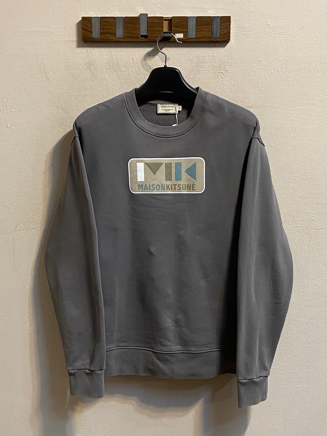 메종 키츠네 로고 패치 그레이 스웻셔츠 상품이미지1
