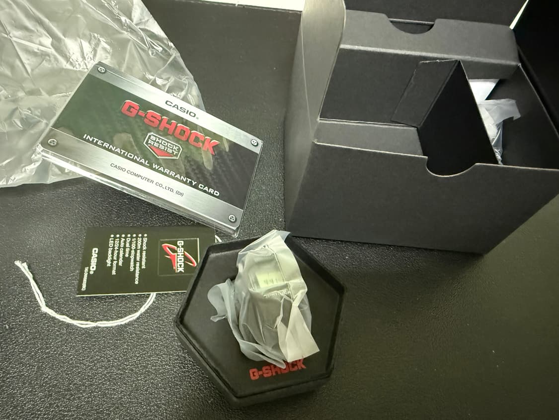 지샥 나노 링워치 블랙 G-SHOCK DWN-5600-1DR 상품이미지1