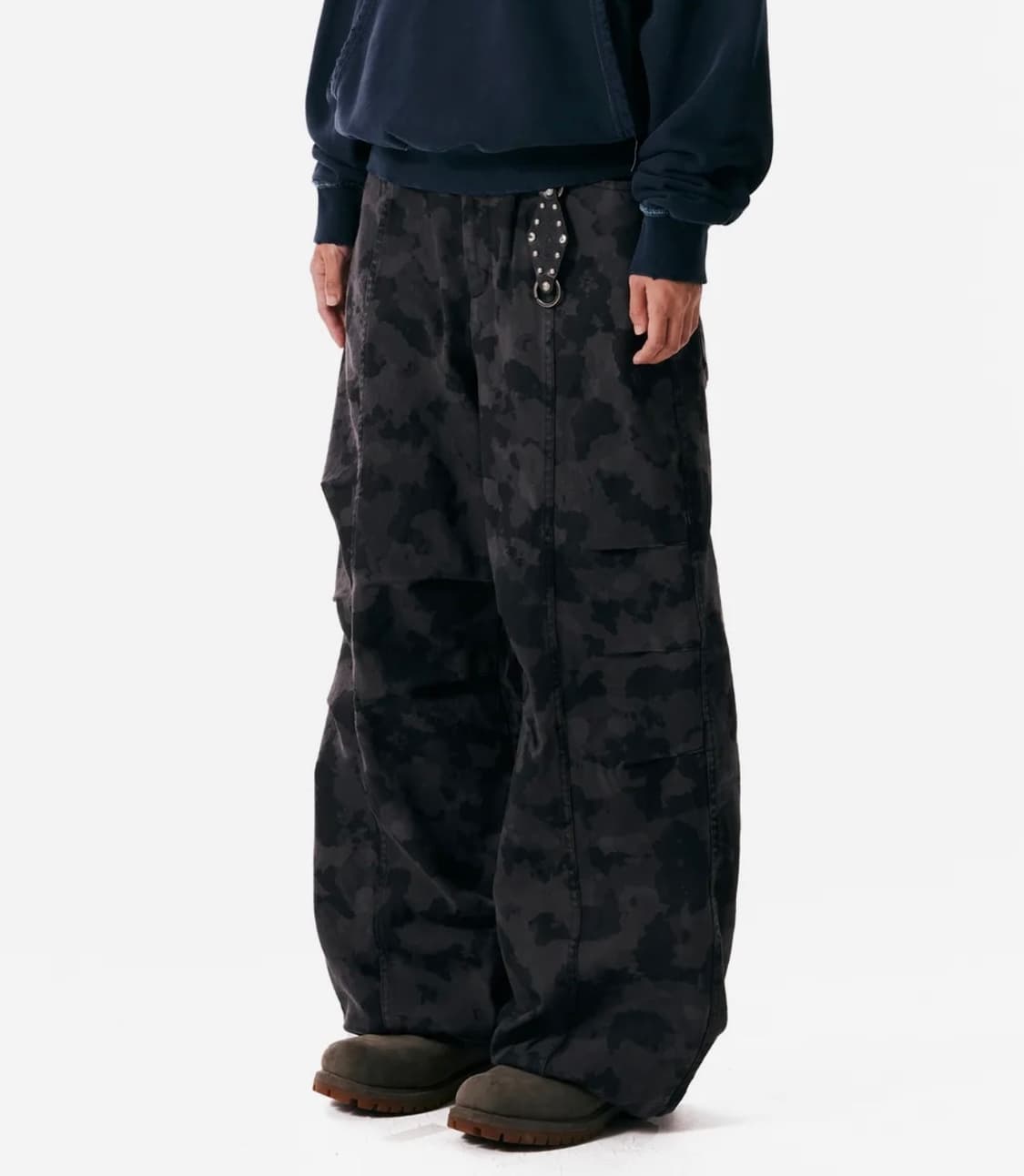 아캄 Knee Pin-tuck Camouflage Twill Pants  상품이미지1