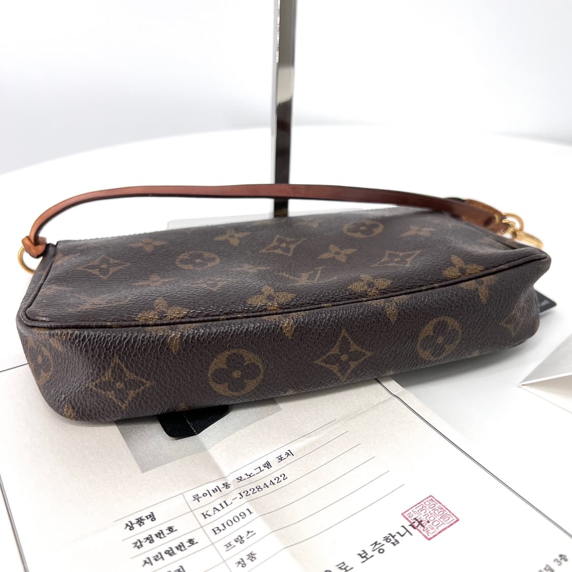 [감정완료] 루이비통 모노그램 포쉐트 악세서리 포치백 상품이미지7